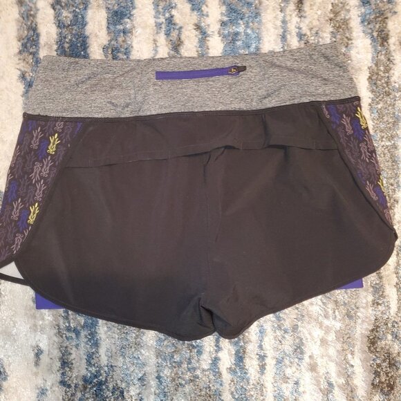 MPG Running Shorts || Small || EUC - Picture 4 of 9